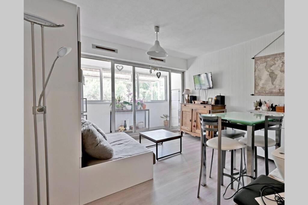 Magnifique Studio A Sete Proche Des Plages Exterior photo